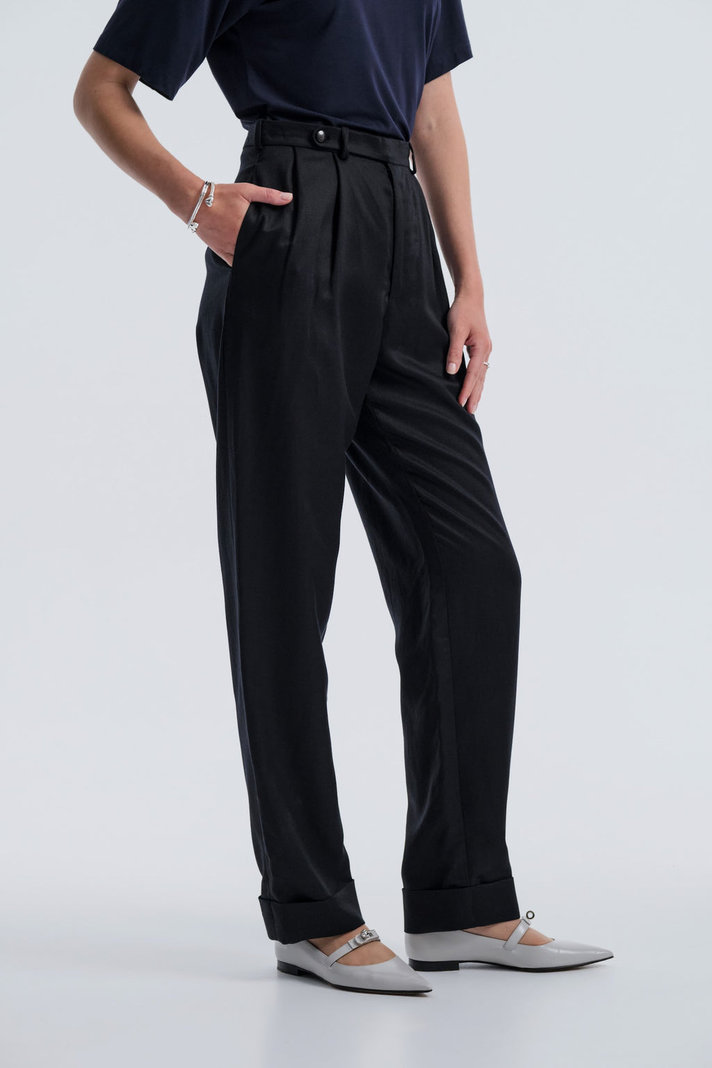 The Oxford Line Tailored Pants