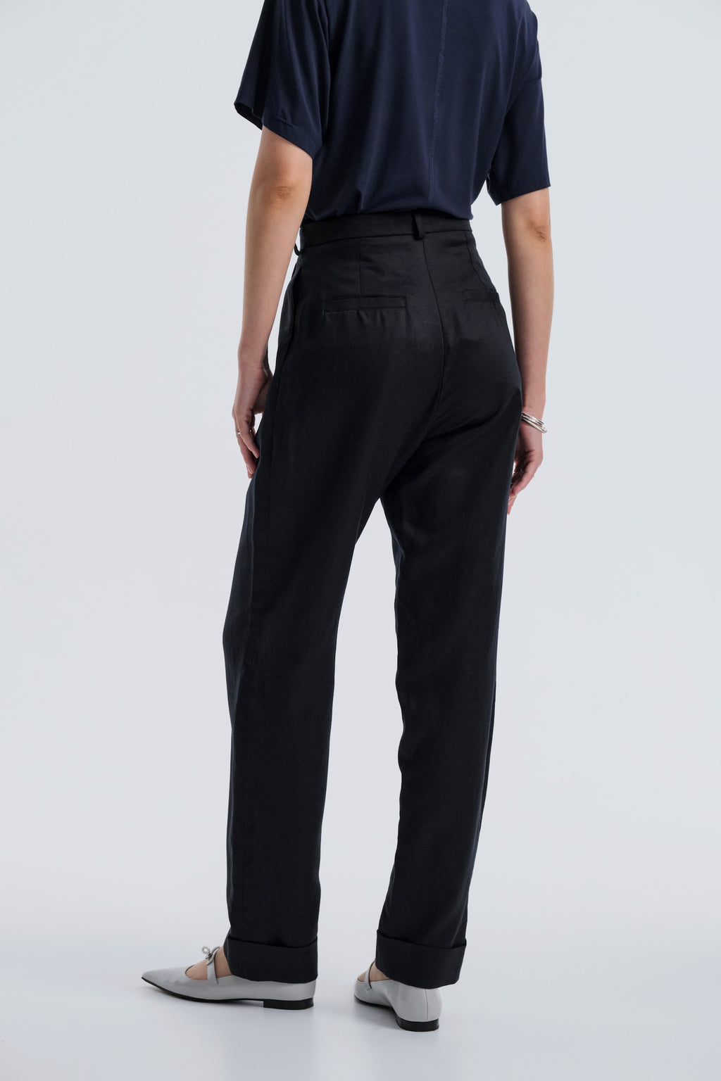 The Oxford Line Tailored Pants