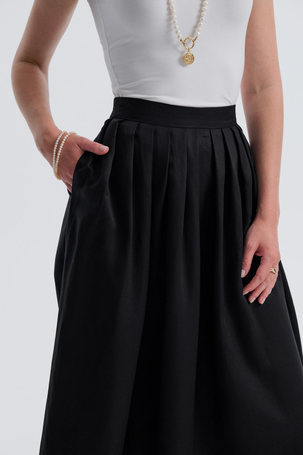 Milos Noir Midi Skirt