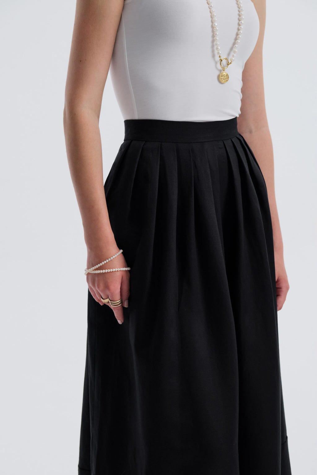 Milos Noir Midi Skirt
